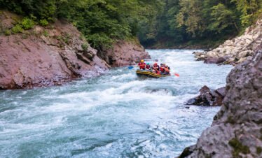 rafting in whitewater